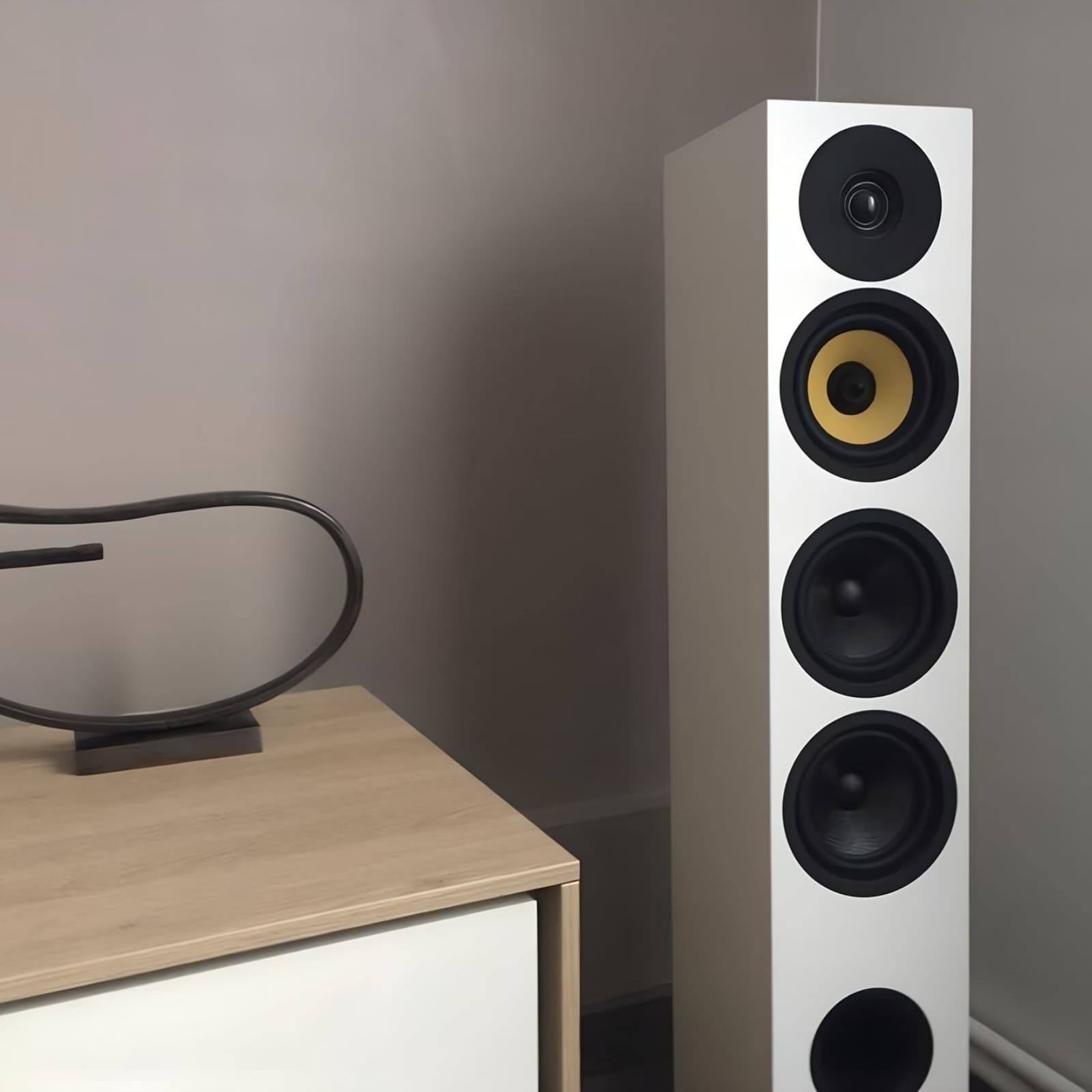 Davis Acoustics Courbet N°5 - White